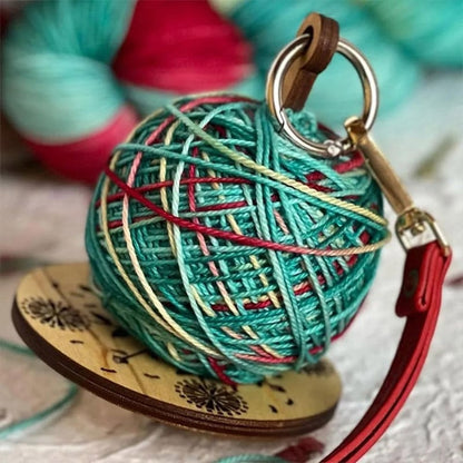 💝49% OFF-Portable Wrist Yarn Holder, Gift for Crocheter