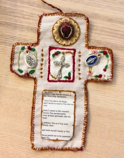 🔥Buy more save more-✝️pocket shrine WithSilver cross included Inside